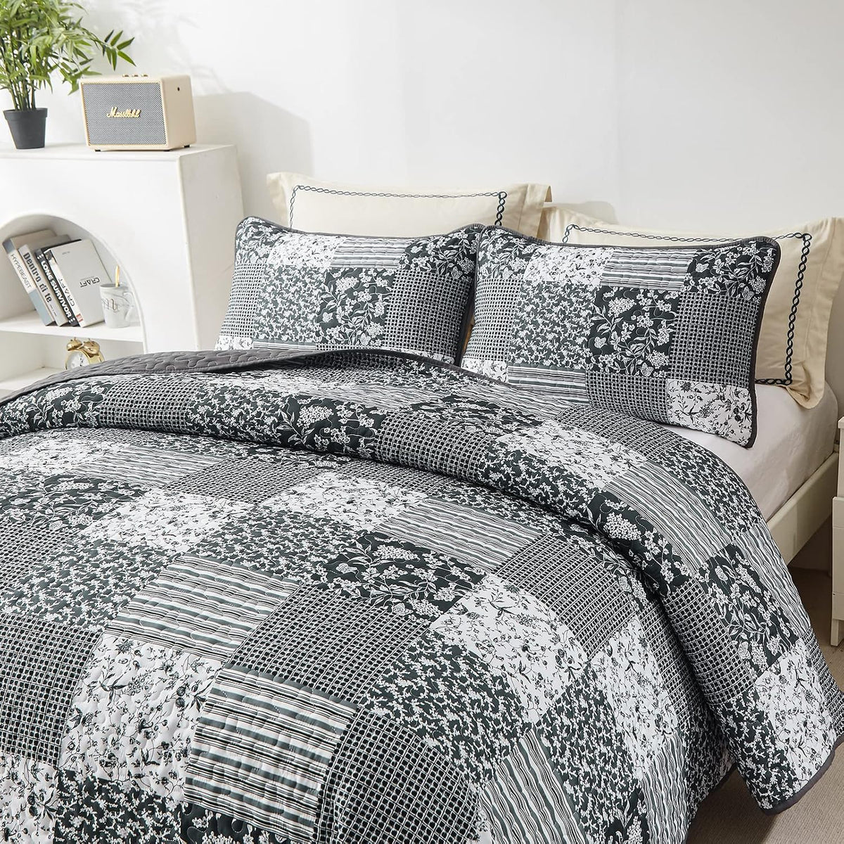 mybedsoul boho quilt king size, patchwork bedding set shown in use