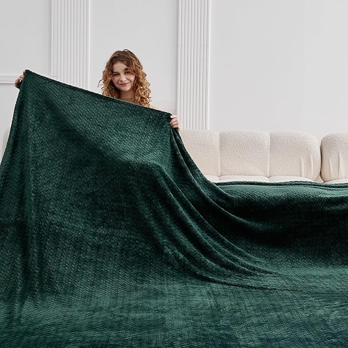 Oversized King Fleece Blanket 120x120 Inches, Seamless Soft Cozy 3D Jacquard - Image 3
