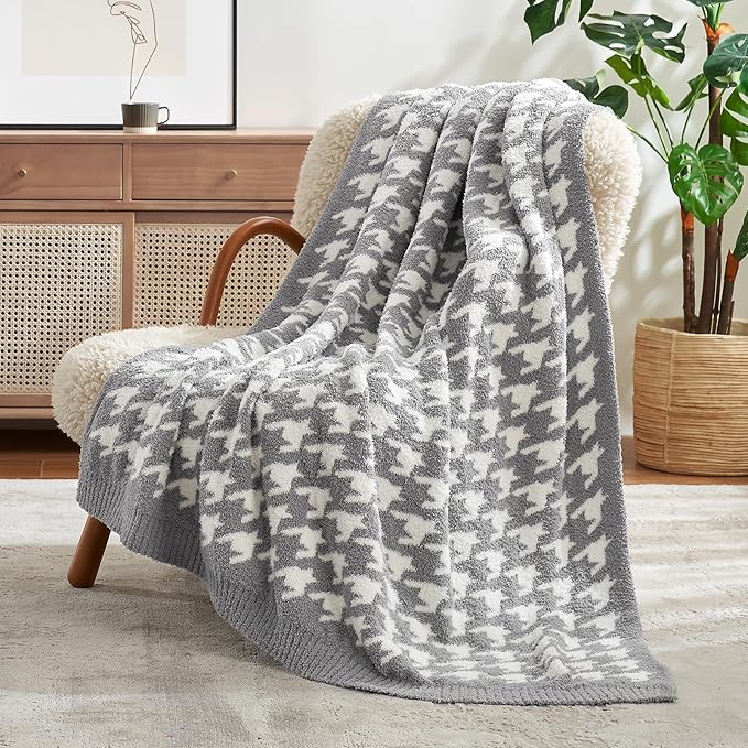 Snuggle Sac Houndstooth Throw Blanket by SnuggleSac