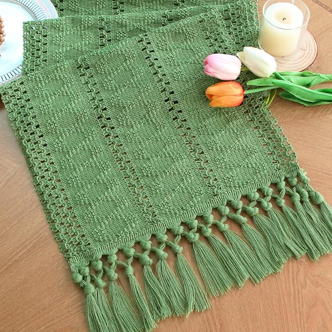FEXIA Green Table Runner with Tassels by FEXIA
