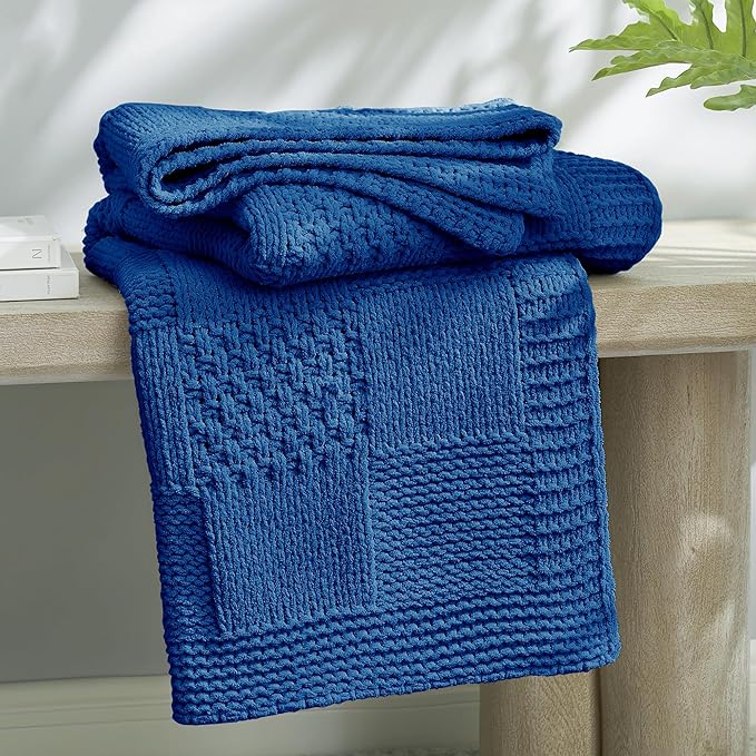 Amélie Home Checkered Chenille Knit Throw Blanket by Am%C3%A9lieHome
