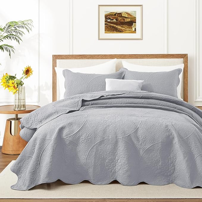 IR Imperial Rooms King Quilt Bedding Set Size + 2 Pillow Shams by IRImperialRooms