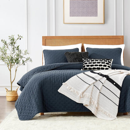 roaringwild oversized king quilt sets with pillow shams, main product view
