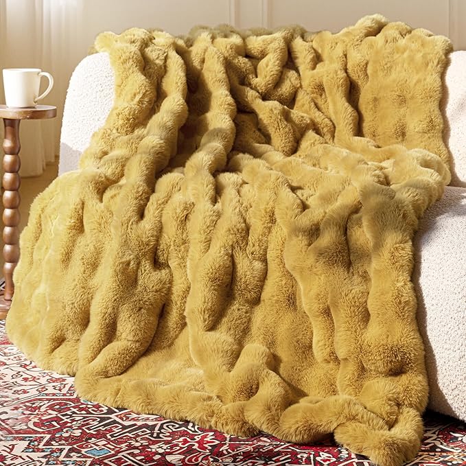 Ultra Soft Cozy Faux Fur Throw Blanket, Fuzzy Plush Thick Bubble Blanket by blunique