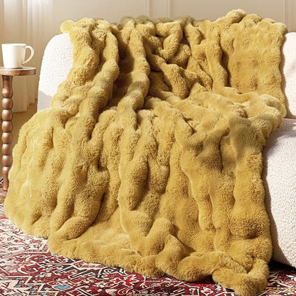 Ultra Soft Cozy Faux Fur Throw Blanket, Fuzzy Plush Thick Bubble Blanket by blunique