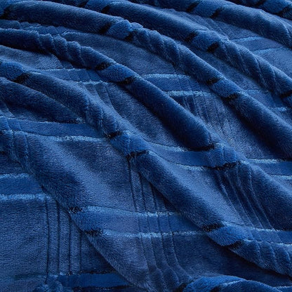 Oversized King Fleece Blanket 120x120 Inches, Seamless Soft Cozy 3D Jacquard - Image 6