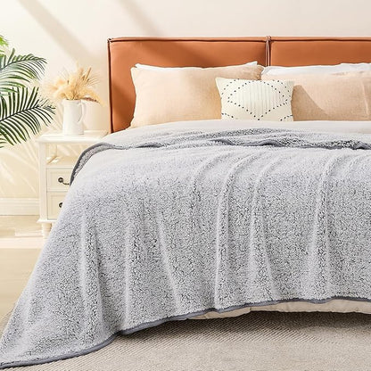 EMME Soft Sherpa Fleece Blanket Reversible Plush Fluffy Large Blanket, Light - Image 3