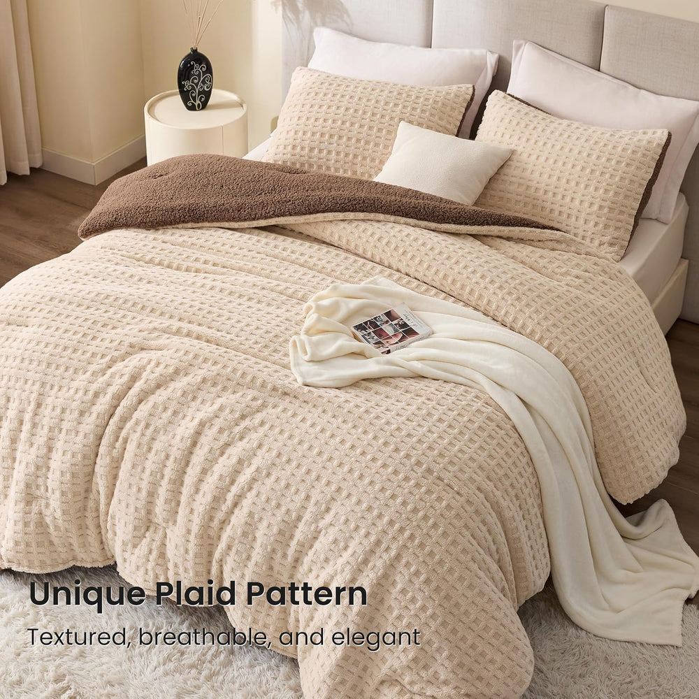 EXQ Home Taffeta Sherpa Comforter Set King 3 Pieces,Khaki&Brown