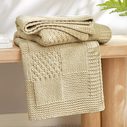Amélie Home Checkered Chenille Knit Throw Blanket by Am%C3%A9lieHome