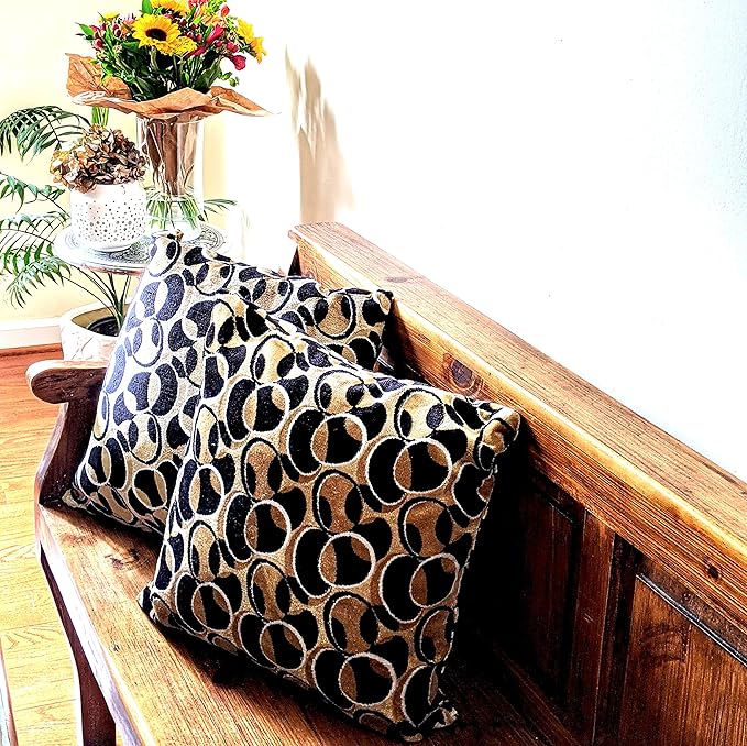Tache Velvet Throw Pillow Cover - Image 6