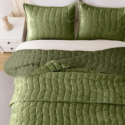 downcool 3 pieces velvet quilt set king size, close-up detail