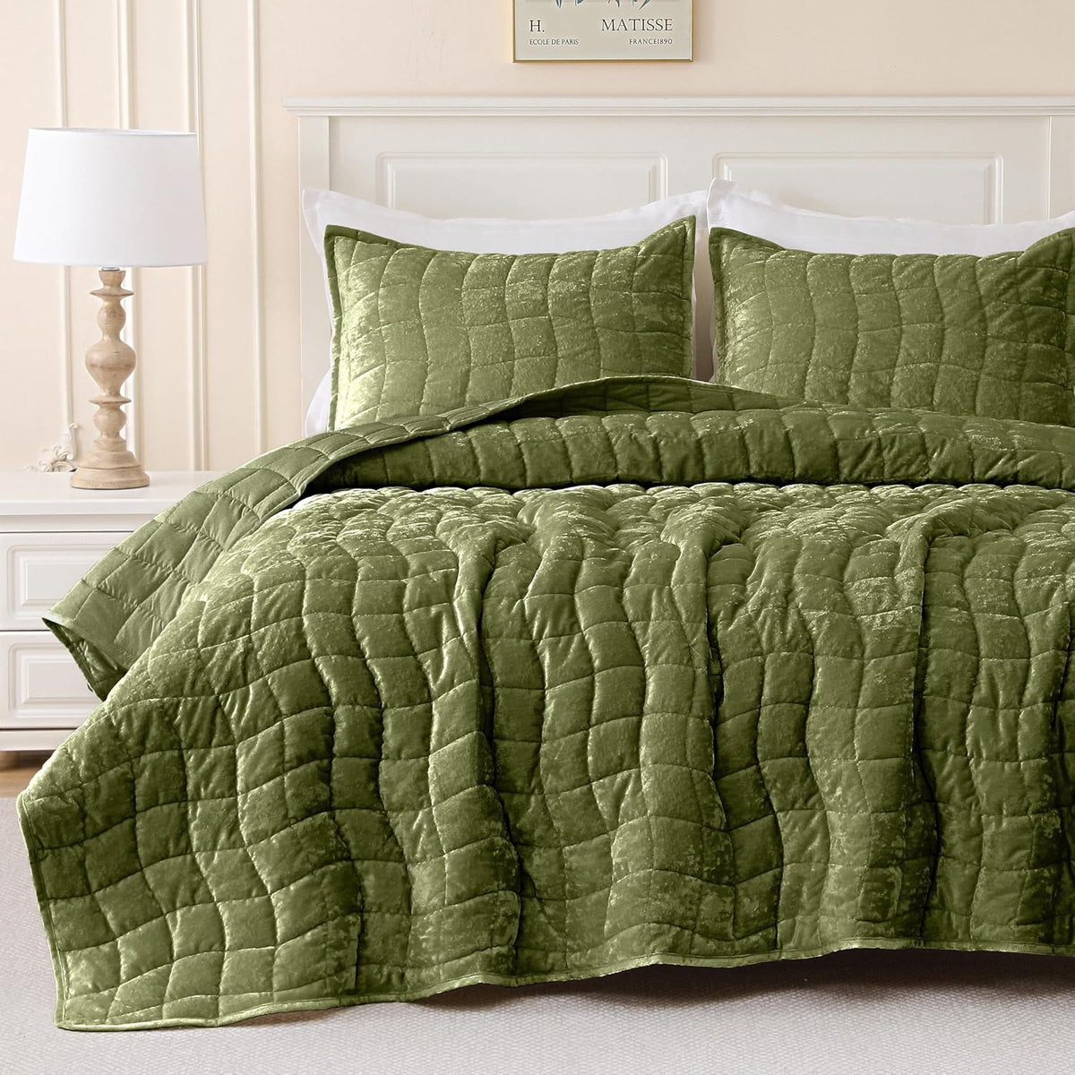 downcool 3 pieces velvet quilt set king size shown in use
