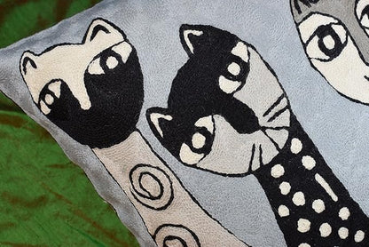 Picasso Cat Pillow Cover - Image 4