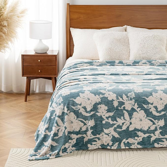 Luxury Printed Fleece Warm Blanket, Soft Lightweight Velvety Plush Throw by Unknown
