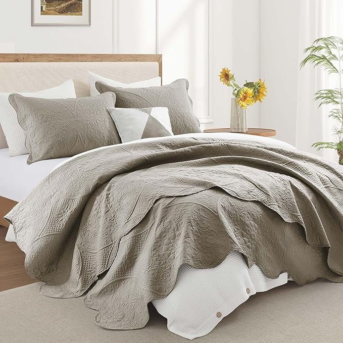 IR Imperial Rooms 8 Pack Quilt King Size Bedding - Image 3