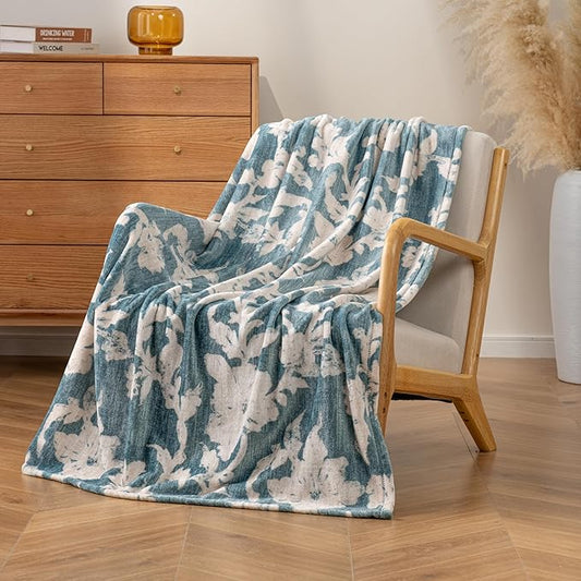 Luxury Printed Fleece Warm Throw Blanket, Soft Lightweight Velvety Plush Throw by Unknown