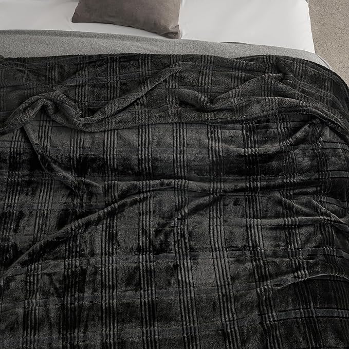 Oversized King Fleece Blanket 120x120 Inches, Seamless Soft Cozy 3D Jacquard - Image 4