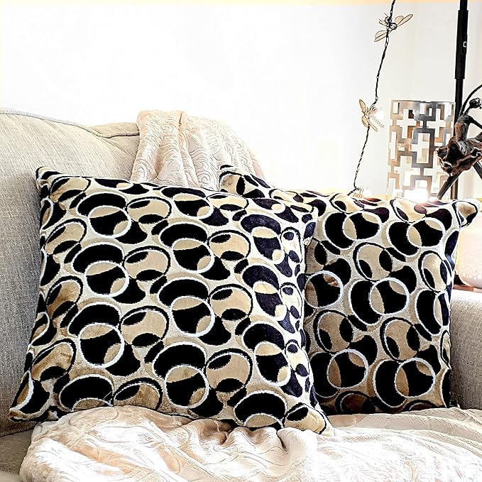 Tache Velvet Throw Pillow Cover - Image 8