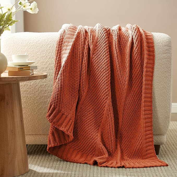 Amélie Home Chevron Chenille Knit Throw Blanket - Image 3