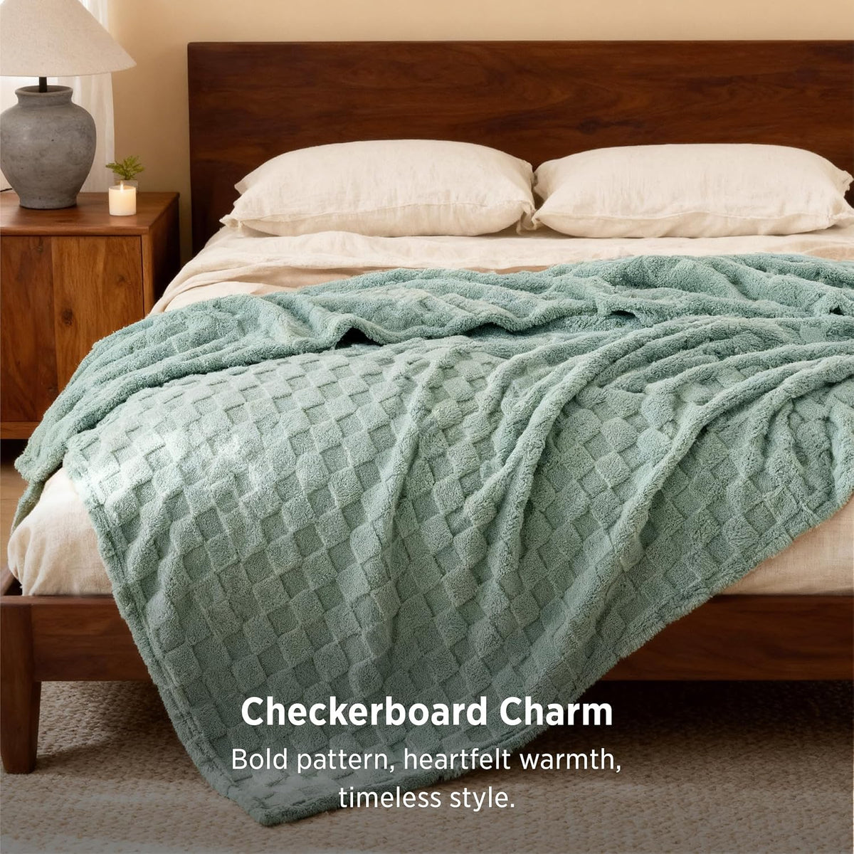 bedsure checkered soft cozy full blanket for bed, close-up detail