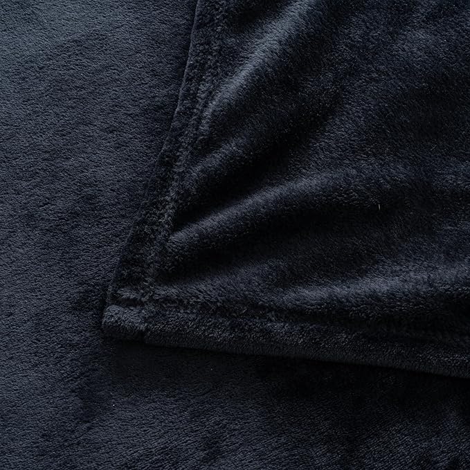 Luxury Fleece Warm Blanket, Soft Lightweight Velvety Plush Blanket - Image 9