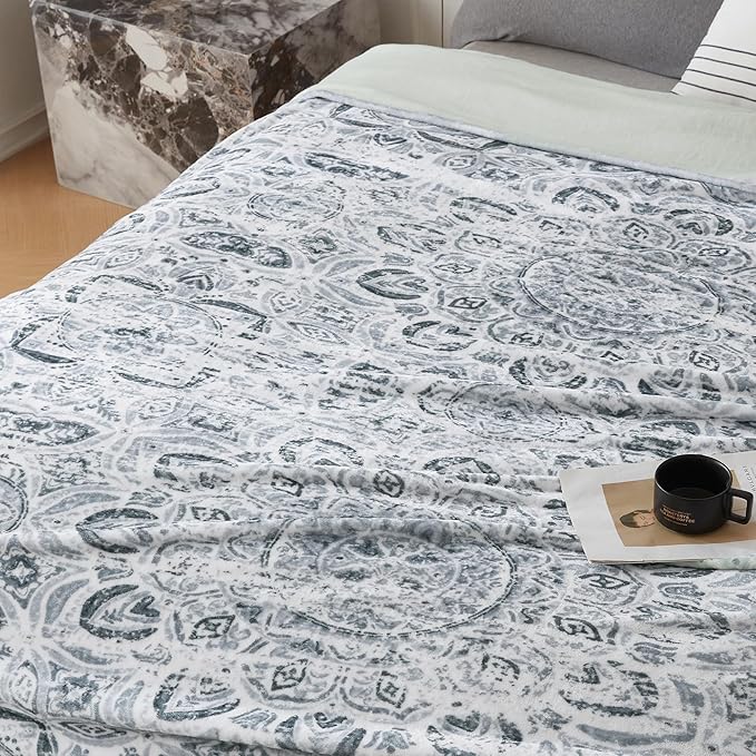 Oversized Vintage Pattern Blanket 120x120 Inches, Giant 10'x10' - Image 5