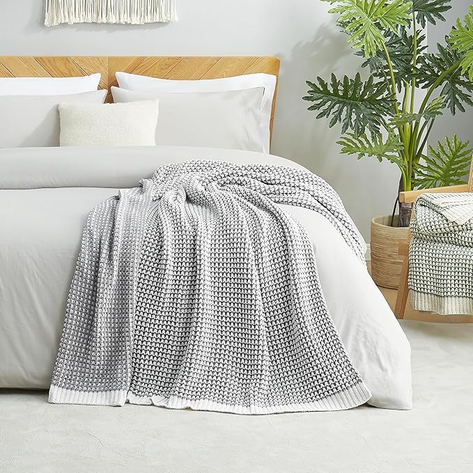 Amélie Home Waffle Chenille Throw Blanket - Image 6