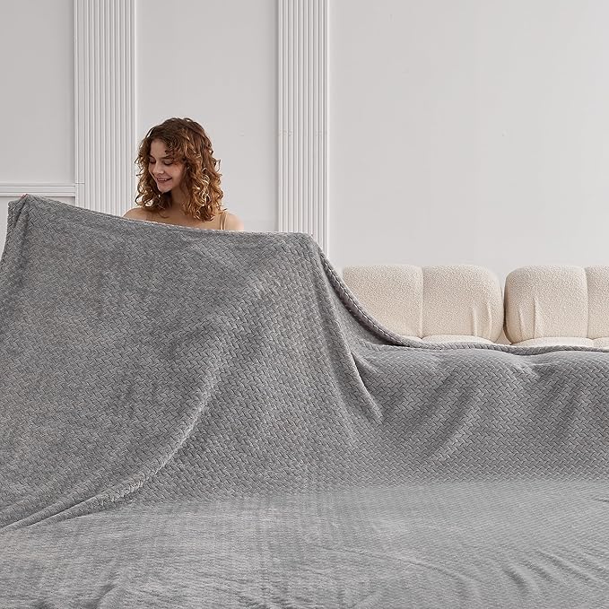 Oversized King Fleece Blanket 120x120 Inches, Seamless Soft Cozy 3D Jacquard - Image 3