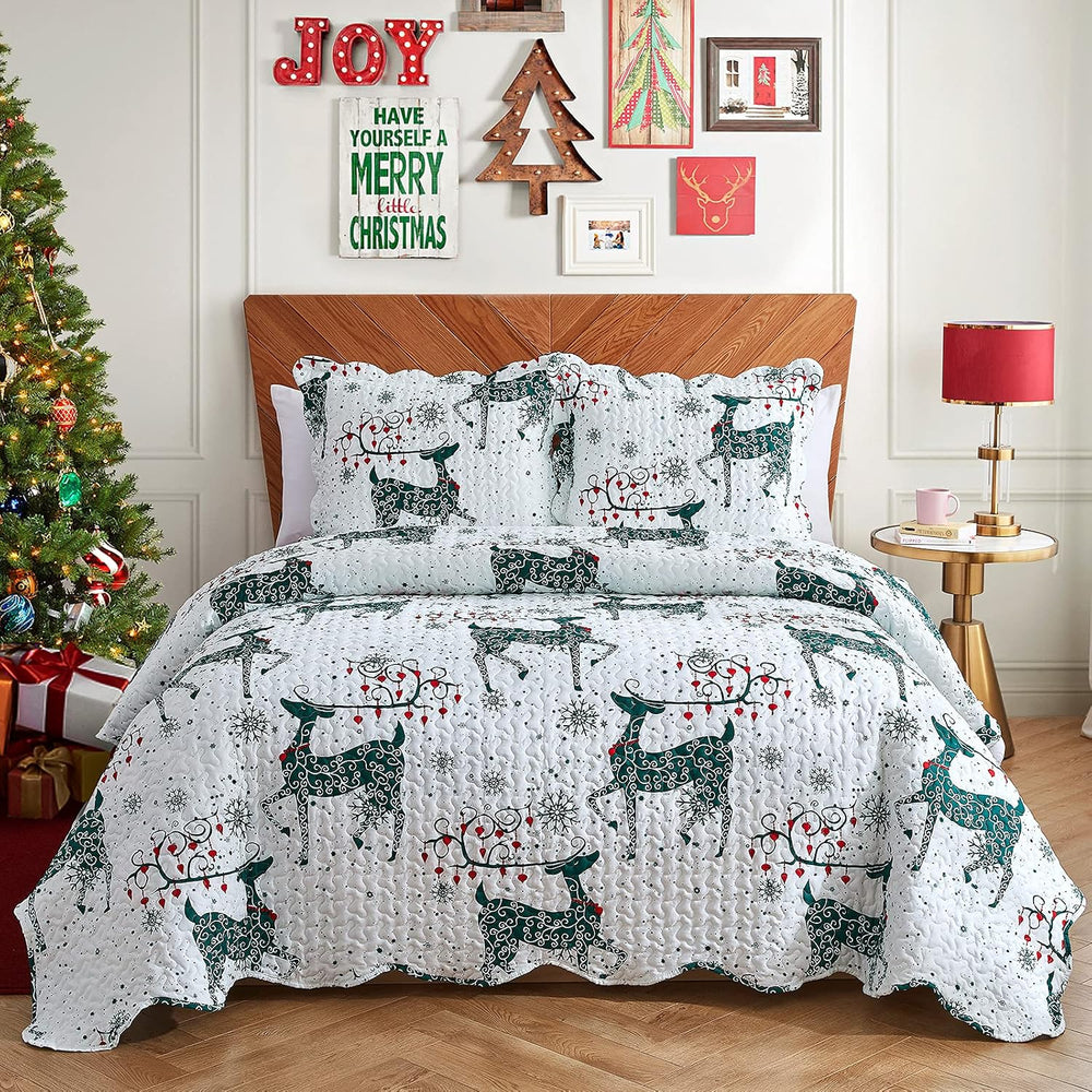 Hansleep Christmas Bedspread Queen Size, Green Reindeer Quilt Bedding Set