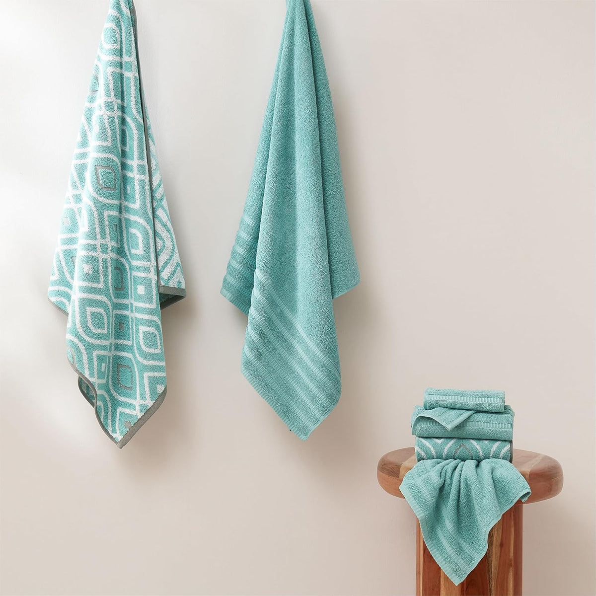 modern threads 6 piece bath towel set – shown in use