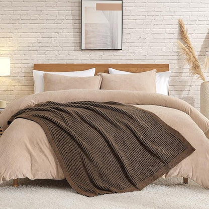 Snuggle Sac Ultra Soft Throw Blanket - Image 5