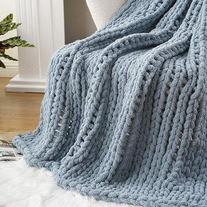 Battilo Chunky Knit Throw Blanket - Image 8