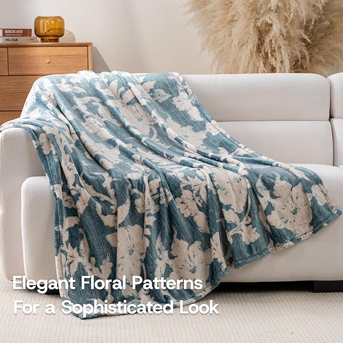 Luxury Printed Fleece Warm Throw Blanket, Soft Lightweight Velvety Plush Throw - Image 2