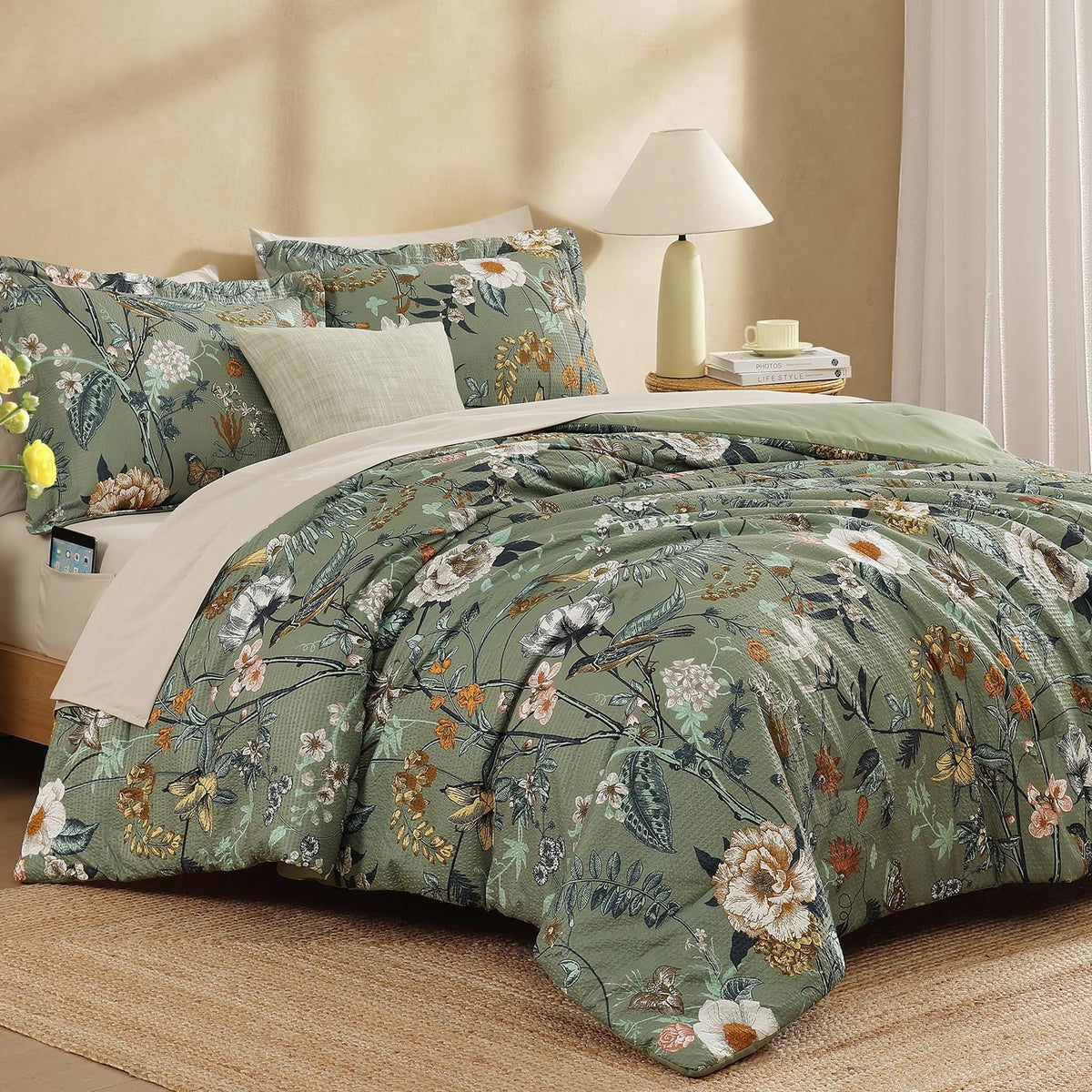 full size comforter sets - 7 pieces floral, close-up detail