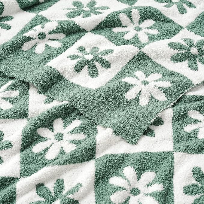 Snuggle Sac Checkered Blanket, 50x60 inches - Image 6