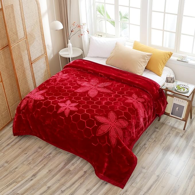 Hiyoko 11.5lbs Heavy 2Ply Embossed Blanket Reversible - Image 3