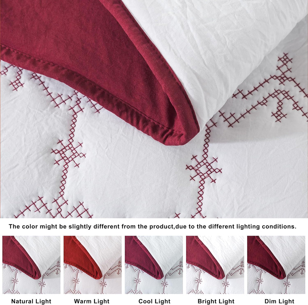 WDCOZY Red Christmas Queen Size Quilt Bedding Sets with Pillow Shams, Lightwe...