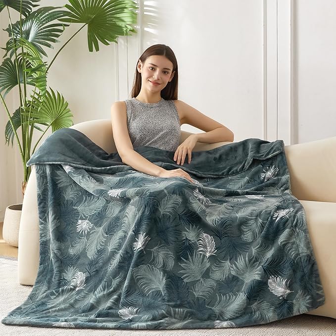 COOVA Faux Rabbit Fur & Flannel Throw Blanket 50x60 Inch - Image 2