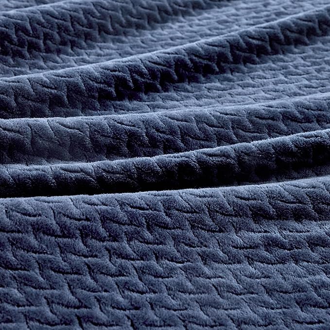 Oversized King Fleece Blanket 120x138 Inches, Seamless Soft Cozy 3D Jacquard - Image 5
