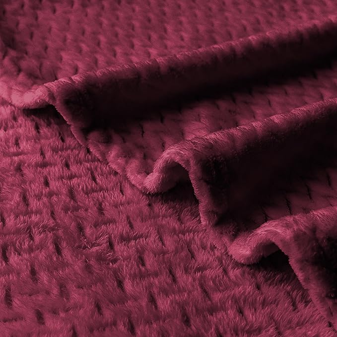 Oversized King Fleece Blanket 120x138 Inches, Seamless Soft Cozy 3D Jacquard - Image 5