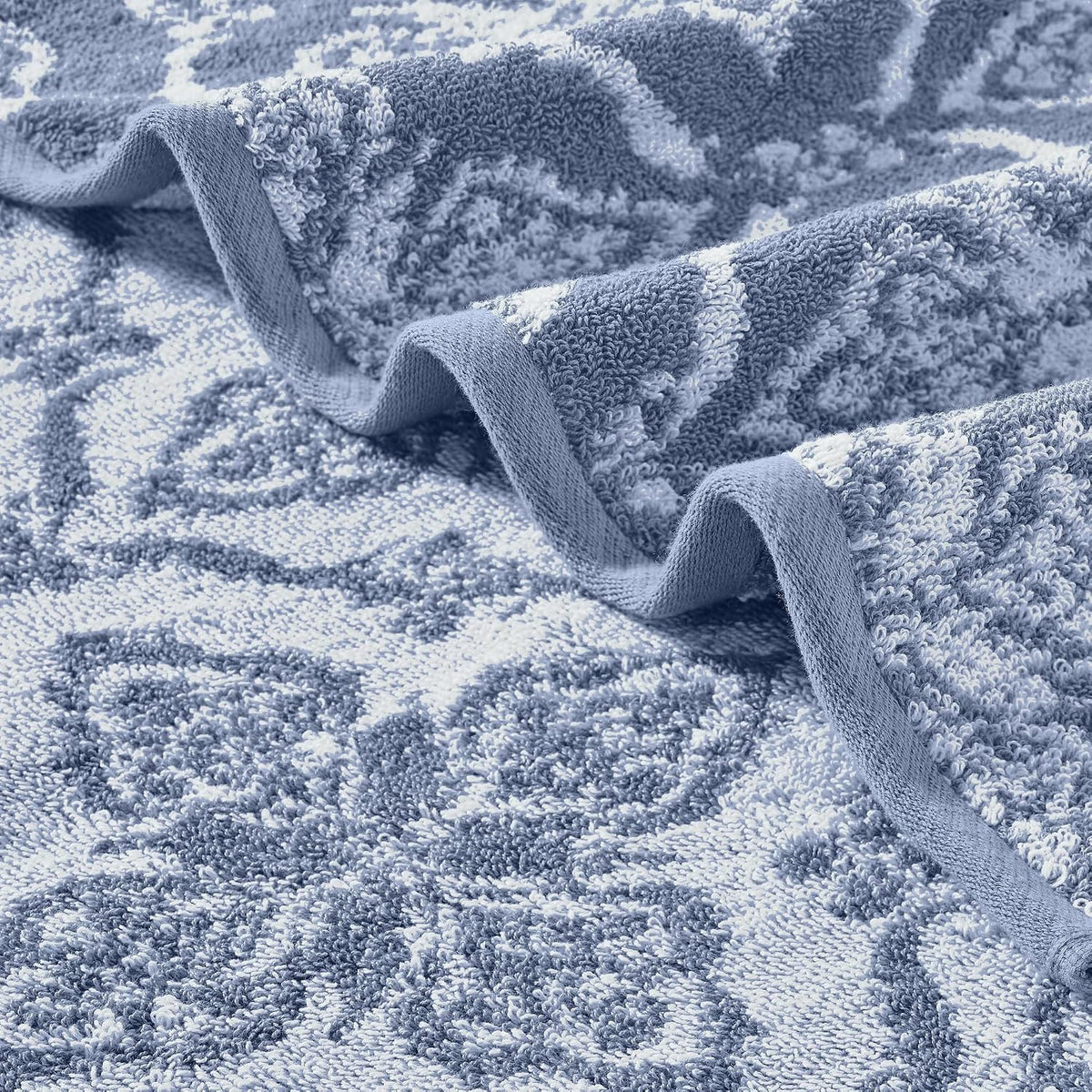 modern threads amaris 6-piece reversible yarn dyed jacquard, close-up detail