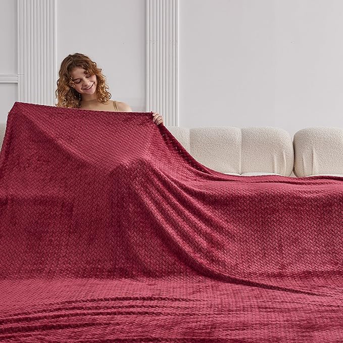 Oversized King Fleece Blanket 120x138 Inches, Seamless Soft Cozy 3D Jacquard - Image 4