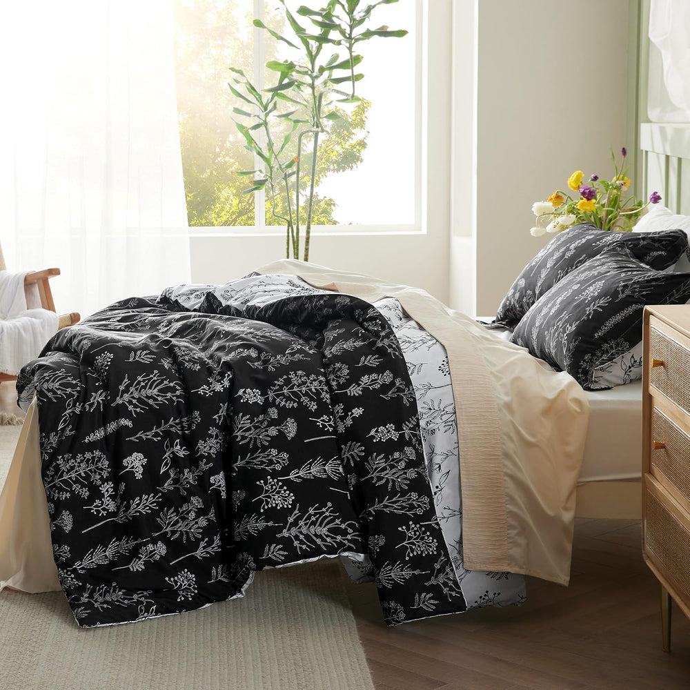 Bedsure Queen Comforter Set - Black Bed Set, 3 Pieces Cute Floral Bedding, 1 ...