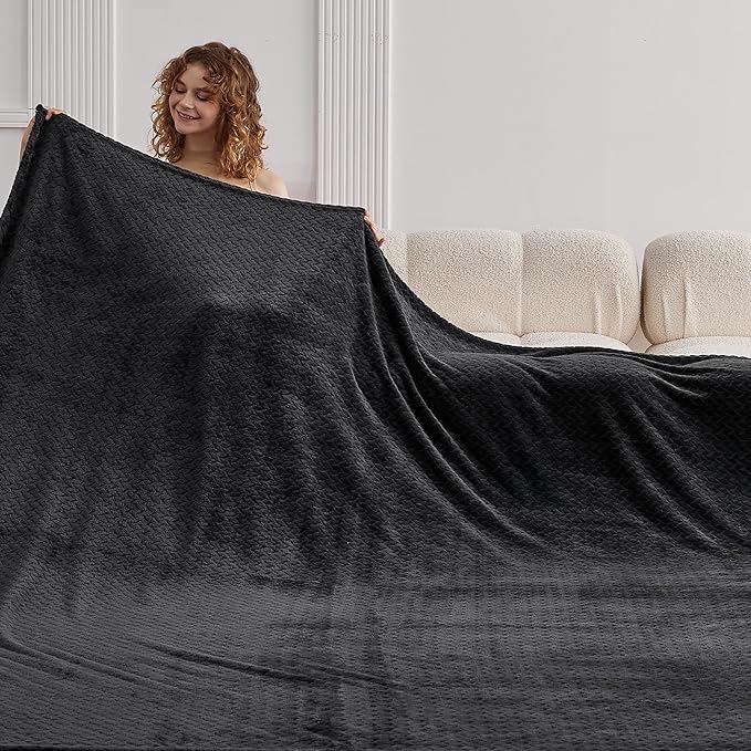 Oversized King Fleece Blanket 120x120 Inches, Seamless Soft Cozy 3D Jacquard - Image 3