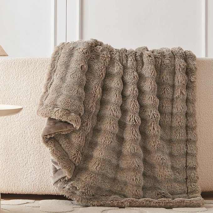 COOVA Faux Fur Throw Blanket for Couch, Cozy Soft and Fuzzy Plush Rabbit Fur - Image 4