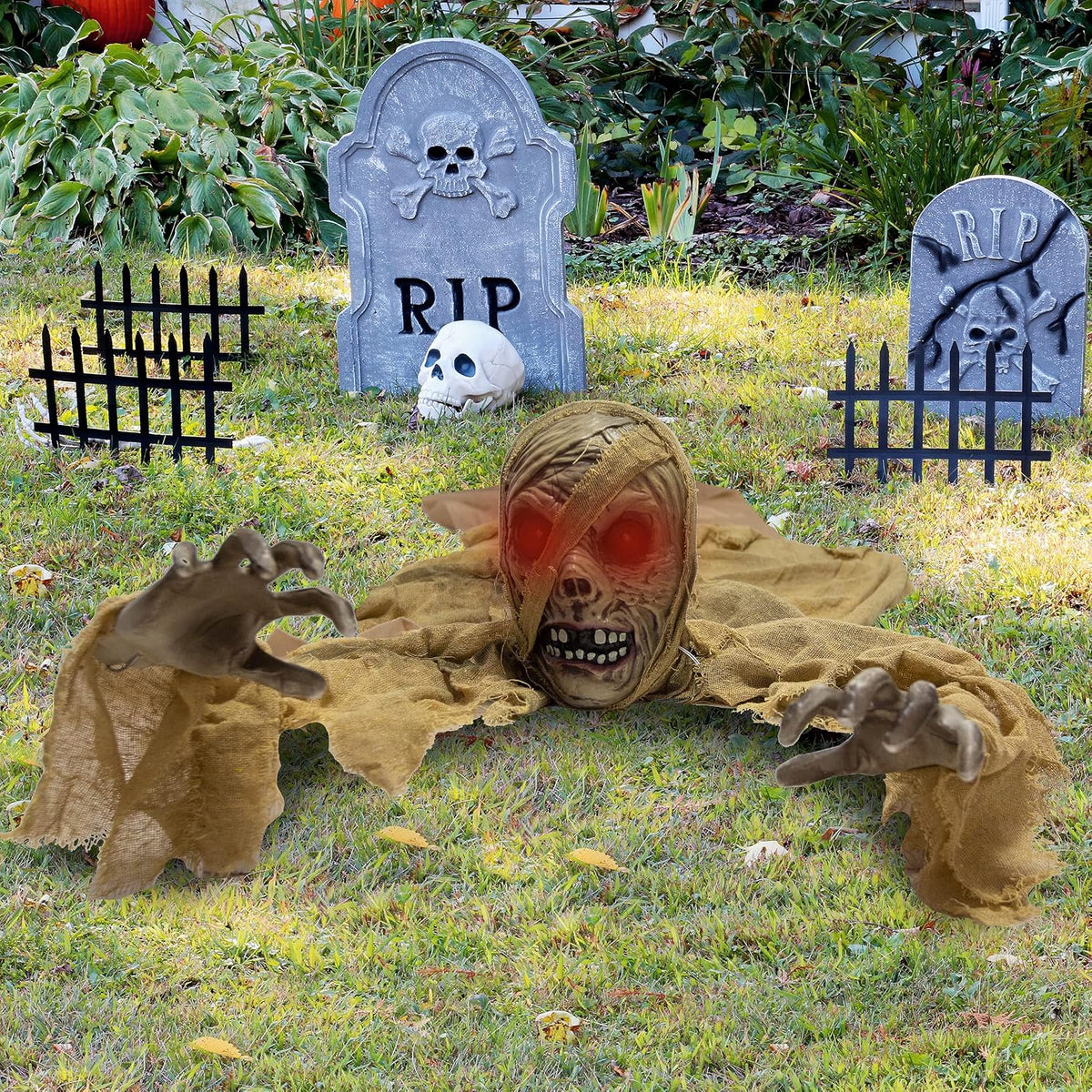 JOYIN Halloween Zombie Groundbreaker Outdoor Decoration, Zombie Groundbreaker with Light-up Eye and Creepy Sound (IR Sensor Activated) for Halloween Outside, Lawn, Graveyard Decor, Haunted House Props
