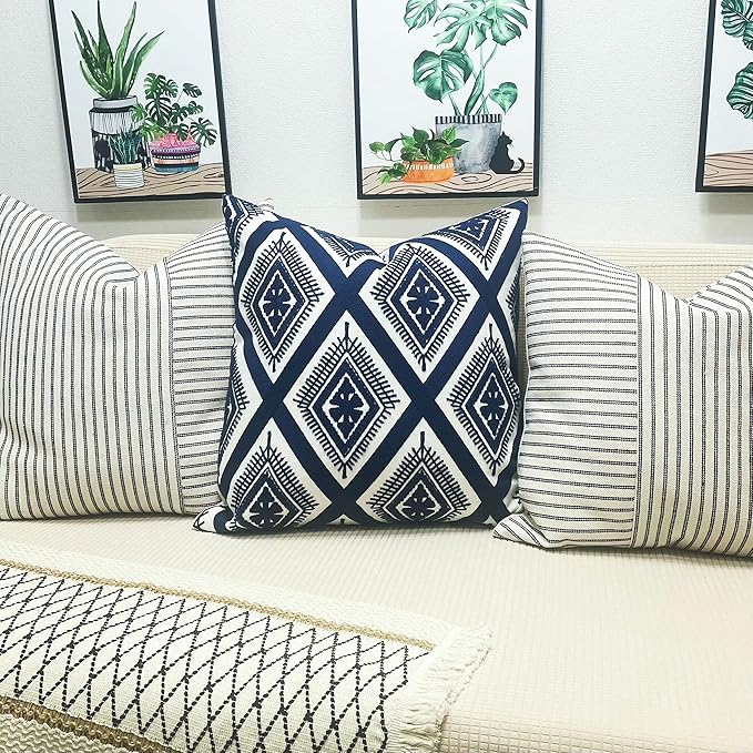 Slow Cow Embroidery Cushion Cover Decorative Invisible Zipper Throw Pillow Cover - Image 2